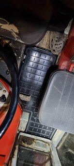 Gumová rohož Zetor 5511, 5611, 5711, 5745, 6711, 6745 ,6911. - 20