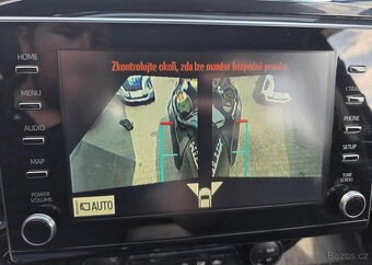 Toyota Hilux 2.8-4x4-EXECUTIVE-TAŽNÉ 3,5t - 20