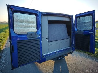 Obytné auto FORD TRANSIT SPORT 2,2 TDCI /103 kW r.v. 2012 - 20