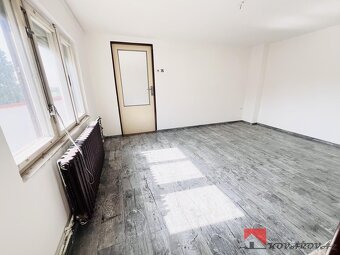 Prodej rodinného domu 4+1, včetně stavební parcely, 1038 m2, - 20