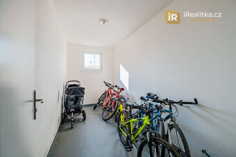 Prodej bytu 3+1 s balkonem a parkovacím stáním - Nehvizdy - 20