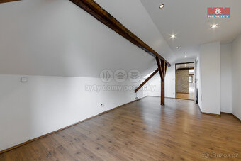 Prodej penzionu, 304 m², Hluboký, Ostrov - 20
