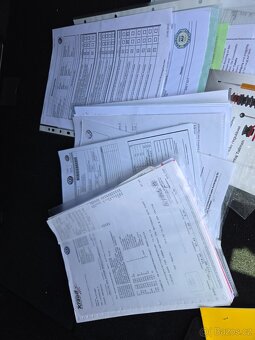 Volkswagen Golf, 2,0TDi AUTOMAT EXCLUSIVE rok 2010 - 20