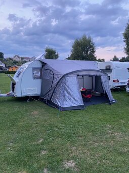 Plně soběstačný karavan FLEETWOOD SONATA MELODY - 20