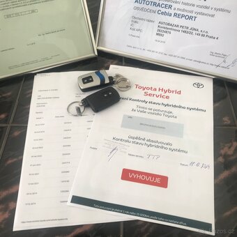 Toyota Auris, 1.8 Hybridní 73 KW,1.MAJ,ČR.. - 20