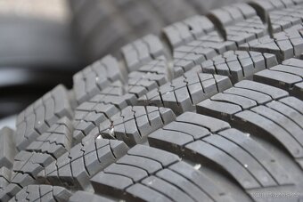 NOVÝ zimní komplet Š.Fabia IV/VW Polo,S.Ibiza-185/65R15 - 20