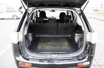 Mitsubishi Outlander 2.0 PHEV 4WD (2013) - 20