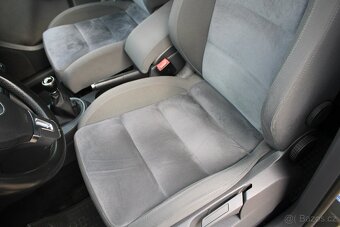 Volkswagen Touran 2,0 TDI HIGHLINE,BIXENONY,DPH,2011 - 20