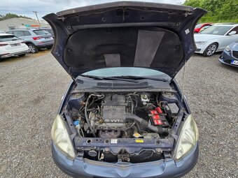 Toyota Yaris 1.0 – STK do 05/2027, sada zimních pneu s disky - 20