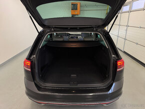 Volkswagen Passat, Alltrack 2,0TDI 140kW DSG 4x4 rv 4/2020 - 20