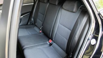 Hyundai i30 CW, 1.6 CRDi, 94kW, SR kúpa - 20