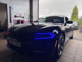 Dodge Charger 5,7 Hemi 410 koní, model 2018, DPH - 20