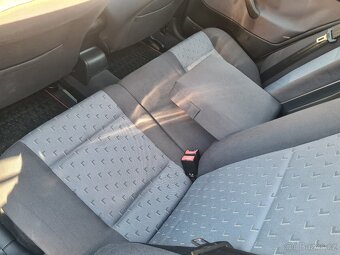 Krásná zdravá Octavia Combi Ambiente LPG s novou technickou - 20