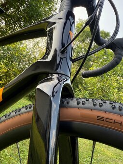 Prodám karbonový GRAVEL GIANT REVOLT ADVANCED 3 - 20