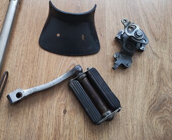 Prodám díly na Jawa ČZ 250/353, Jawa pérák a ČZ 175/470 - 20