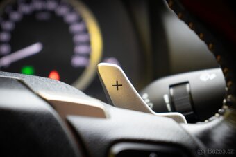 Lexus RC 300h Luxury - 20