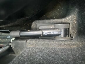 Mercedes E320 LPG 4matic - 20