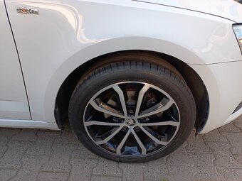 Škoda Octavia 3 Combi 2.0TDI 110kW DSG Full LED ACC Keyless - 20