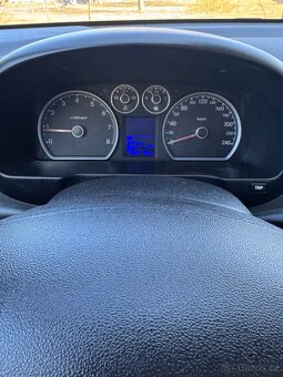Hyundai I 30  1,4 i 16 V - 20