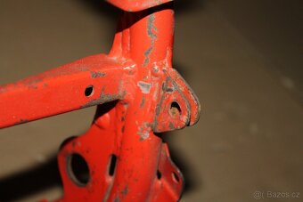 ČZ 125/519 Rám, nádrž , molitan sedla a další díly - 20