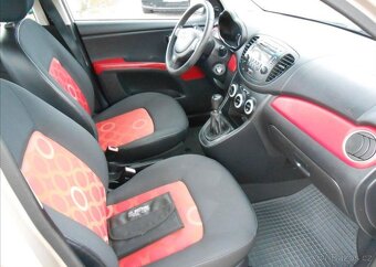 Hyundai i10 1,1 i 49 kW KLIMA Serviska benzín - 20