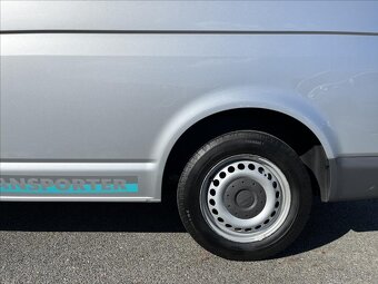 VW T5 Transporter 2,0TDi, 6Míst, velmi pěkný bez koroze - 20