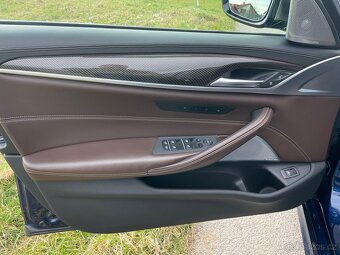 Bmw m550i  2020 lift záruka 1 rok 4x4 - 20