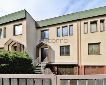 Pronájem rodinného domu 5+1, 220m2, Praha 4 - Chodov, ul. Kl - 20
