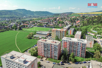 Prodej bytu 3+1, 73 m², Králův Dvůr, ul. Nad Stadionem - 20