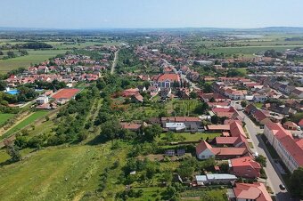 Prodej RD se třemi byty, Vnorovy - 20