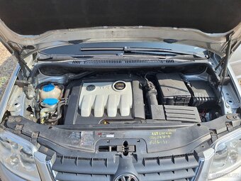 Volkswagen Touran 1.9 TDi 77KW 7míst, Klima,+Sada zim.kol - 20
