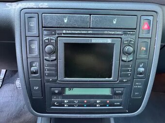 VW Sharan 2.0 TDI 103kW,Tažné,7.Míst,digi.klima. - 20