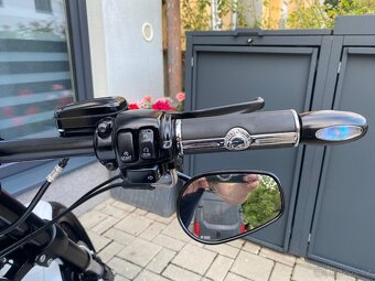Harley Davidson V Rod - zadní kolo 300 - 20