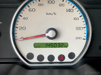 Hyundai i10, 1.1 49kW, klima, nová STK - 20