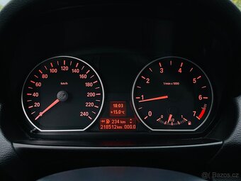 BMW Řada 1  2.0i 90KW MANUÁL SENZORY KLIMATIZACE - 20