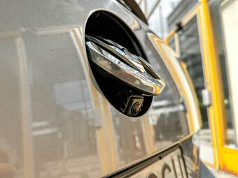 Volkswagen Passat Alltrack 2.0 TDI 4MOTION DSG Business - 20