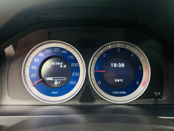 Volvo V60 2.0D 120KW MANUÁL R-DESIGN SENZORY - 20
