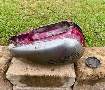 Jawa 250 350 panelka, sportka - nádrž - 20