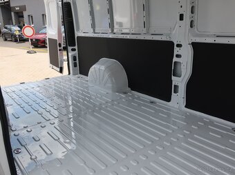Opel Movano 2.2CDTi 103kW L4H2 3.5T TOP STAV NOVÉ - 20