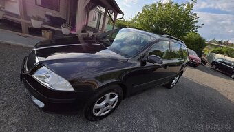 ŠKODA OCTAVIA 1.6i TEAM EDITION 1MAJITEL - 20