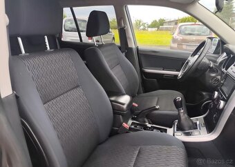 Suzuki Grand Vitara 2.4i 4x4 Tažné, Výhřev. Sed. benzín - 20
