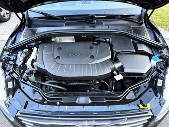 VOLVO XC60 2.4D4 AWD POLOKŮŽE, BIXENONY, KAMERA, 1.MAJITEL, - 20