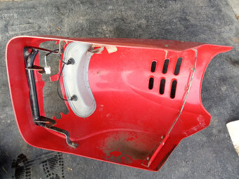 Kapota na zahradní traktor - 20