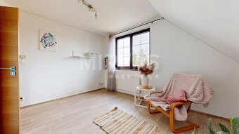 Semice, prodej rodinného domu 5+1, 157 m2 na pozemku 434 m2, - 20