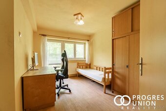 Exkluzivní prodej  rodinného domu s velkým pozemkem  Rožnov  - 20