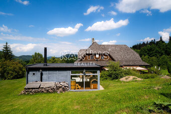 Prodej luxusní vily [462 m2] s rodinným domem pro hosty [100 - 20
