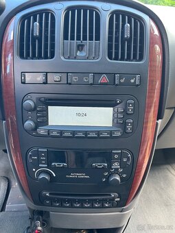 CHRYSLER GRAND VOYAGER 2,8crd diesel 7 míst  nova stk - 20