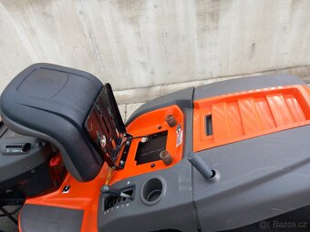 Prodám zahradní traktor Husqvarna CTH 173   17Hp Hydro - 20