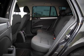 Škoda Superb Combi 2.0 TDI DSG 125kw / AJ NA SPLÁTKY / - 20