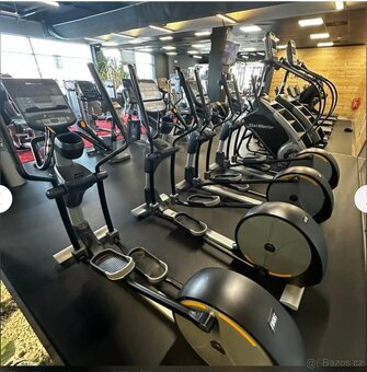 Nabídka posilovacích strojů z našeho fitness klubu - 20